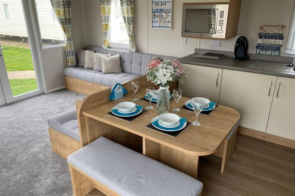 Three Bedroom Caravan Camber Exterior photo